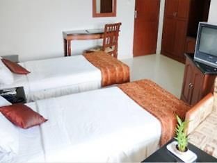 Hotel Peninsula Chennai Exterior photo